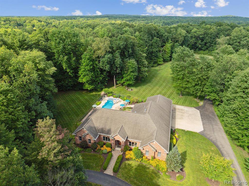 Putnam Twp, MI 48169,6455 Farley Road