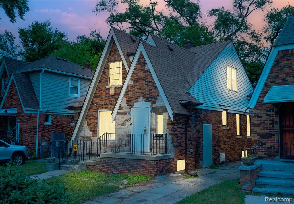 Detroit, MI 48235,16176 TRACEY Street