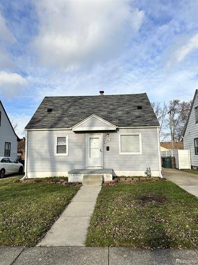 Lincoln Park, MI 48146,2142 REGINA Avenue