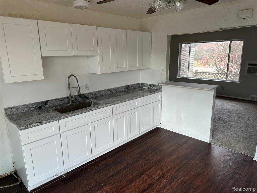 Taylor, MI 48180,25741 CHAMPAIGN Street