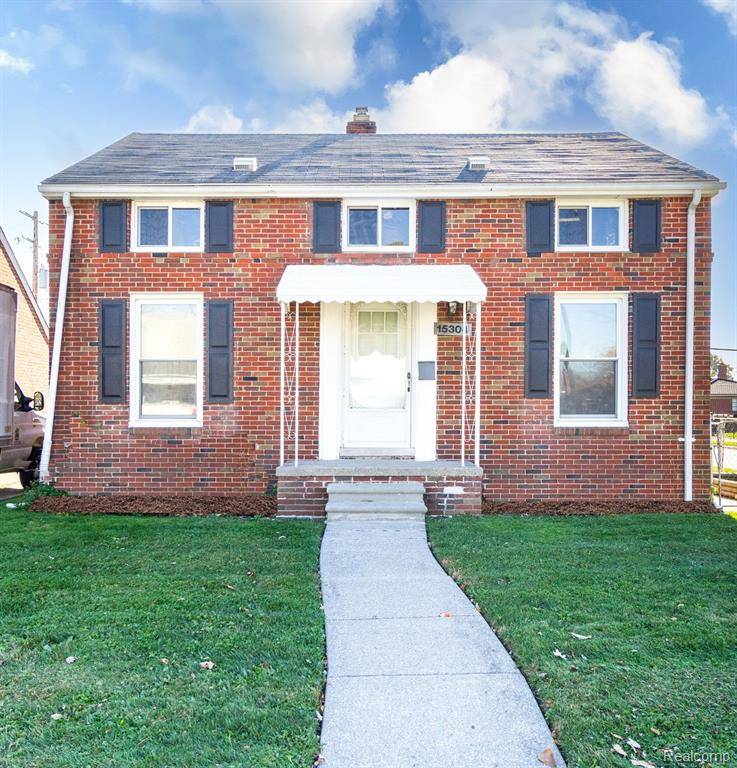 Eastpointe, MI 48021,15304 SPRENGER Avenue