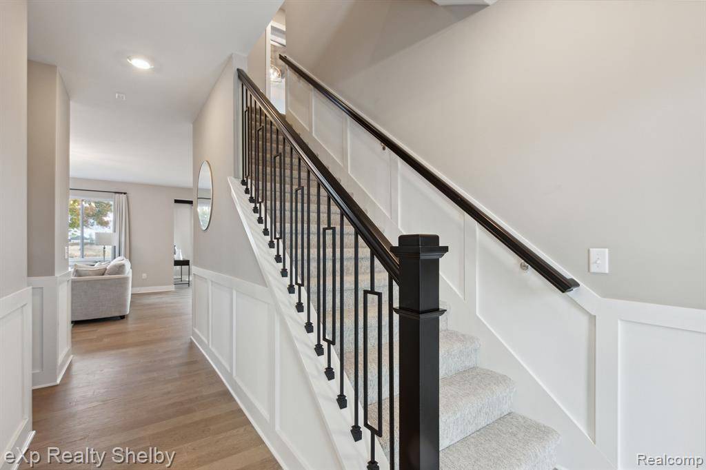 Macomb Twp, MI 48042,52630 WELLINGTON VALLEY Drive