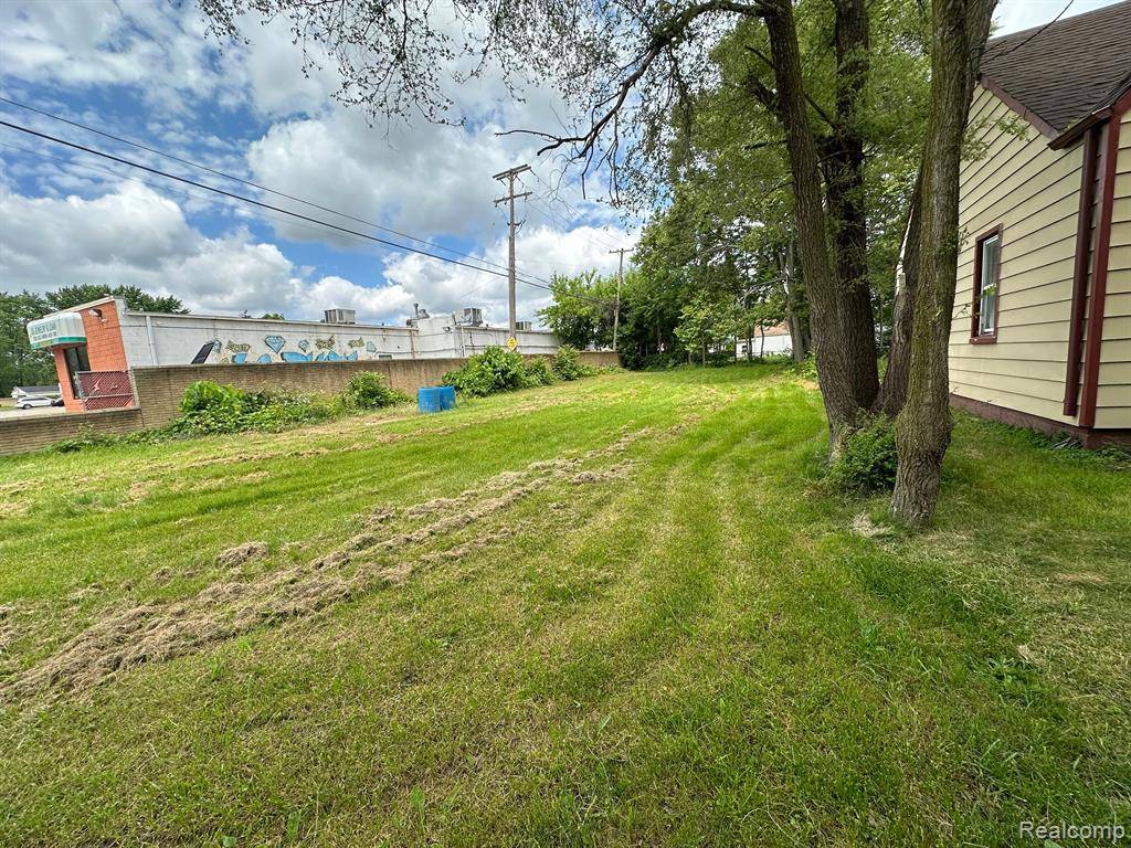 Dearborn Heights, MI 48125,0000 ETON Avenue