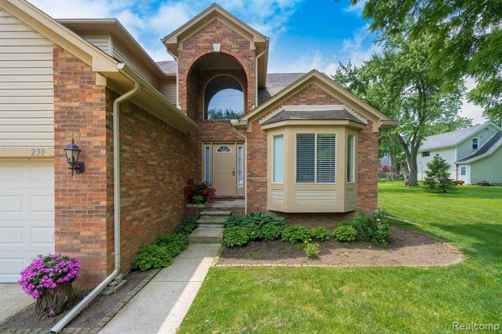 Lake Orion Vlg, MI 48362,230 E Elizabeth Street