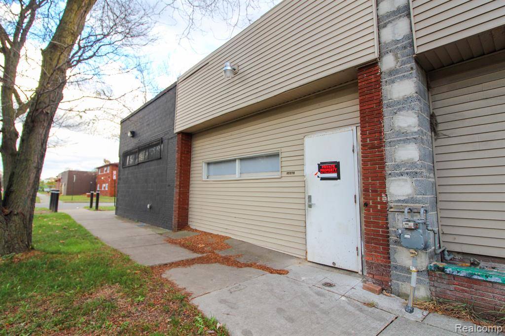 Detroit, MI 48223,18907 SCHOOLCRAFT