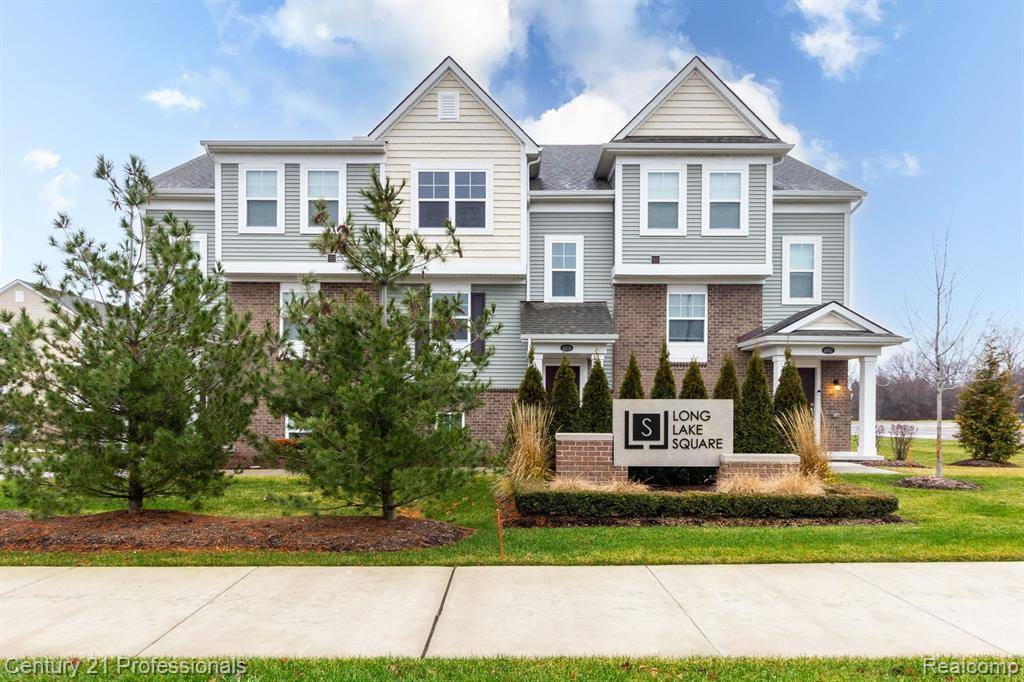 Troy, MI 48098,4959 Treeside Lane