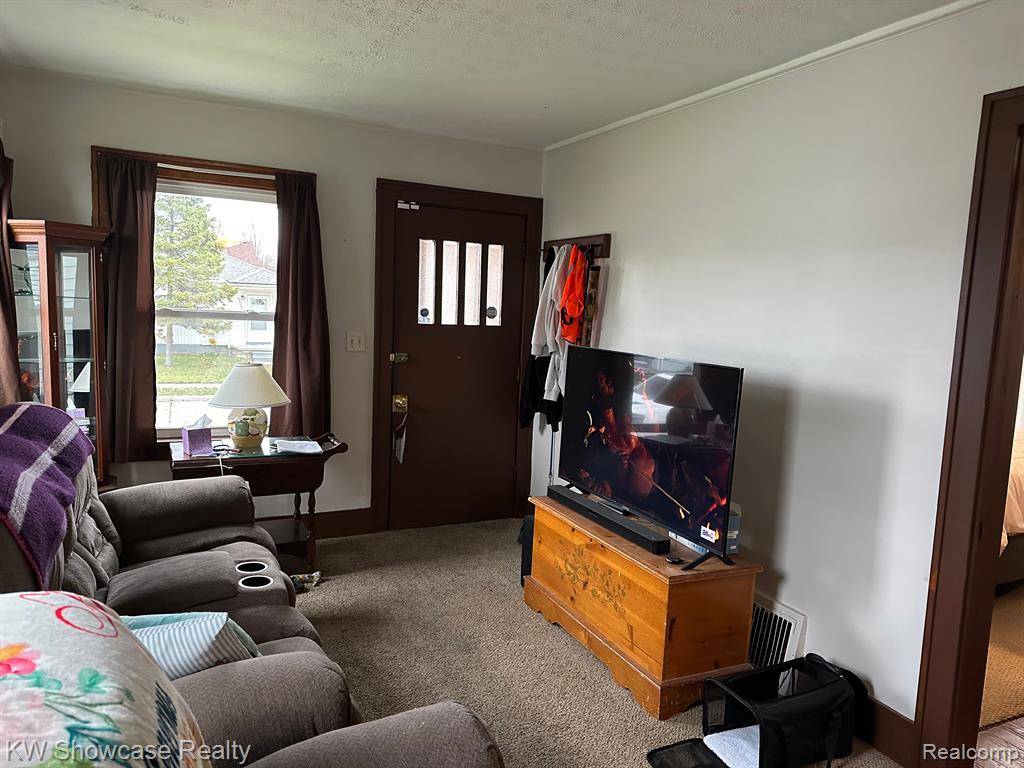 Eastpointe, MI 48021,23045 Rein Avenue