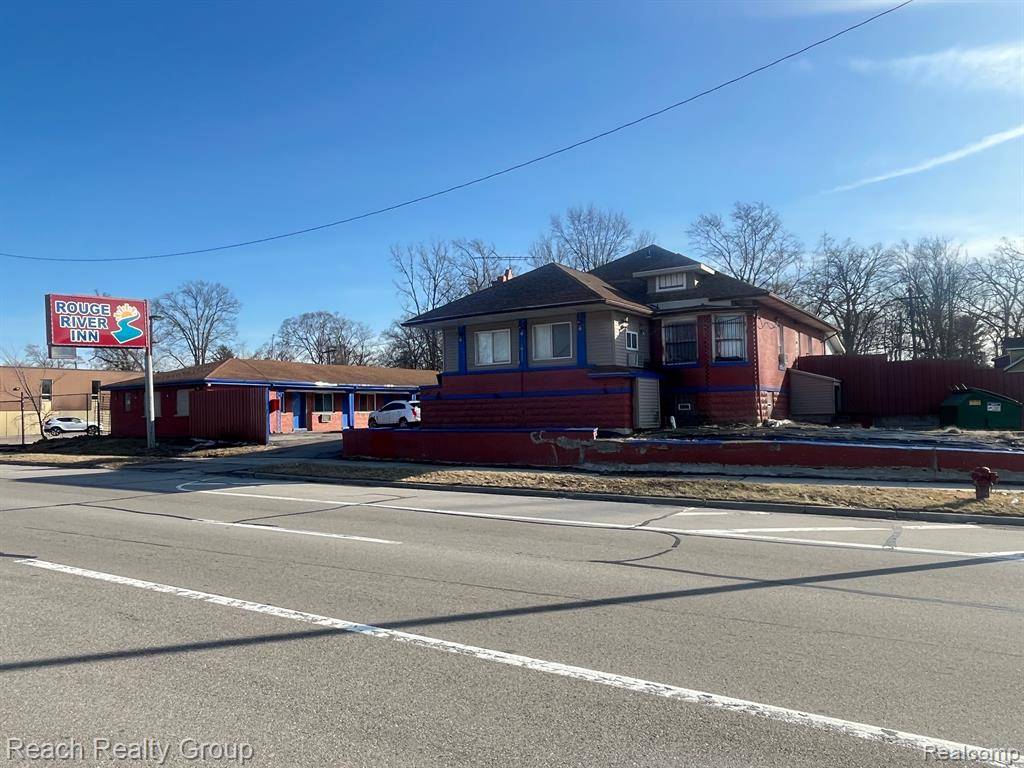 Detroit, MI 48219,22755 GRAND RIVER Avenue