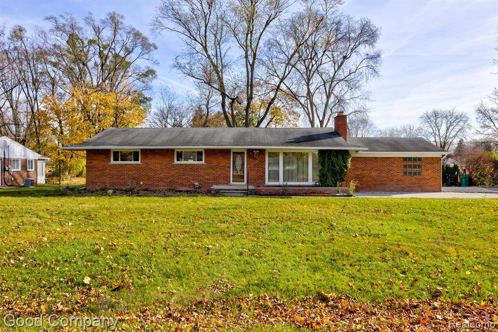 Farmington Hills, MI 48334,28356 RIDGEBROOK Road