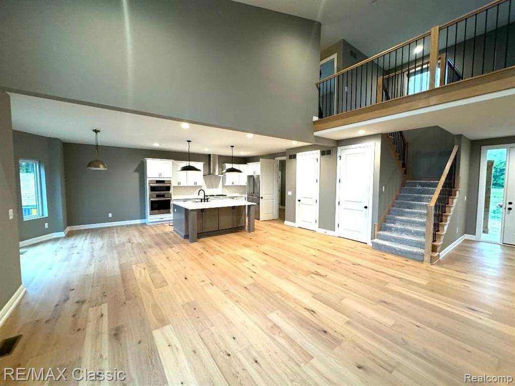 Milford Twp, MI 48381,325 W Dawson