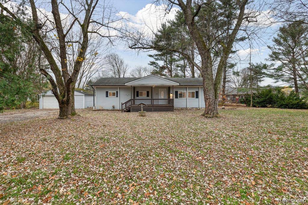 Genoa Twp, MI 48843,1060 APPLE BLOSSOM Drive