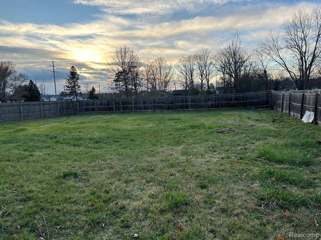 Bridgeport Twp, MI 48601,3706 OLIVE Street