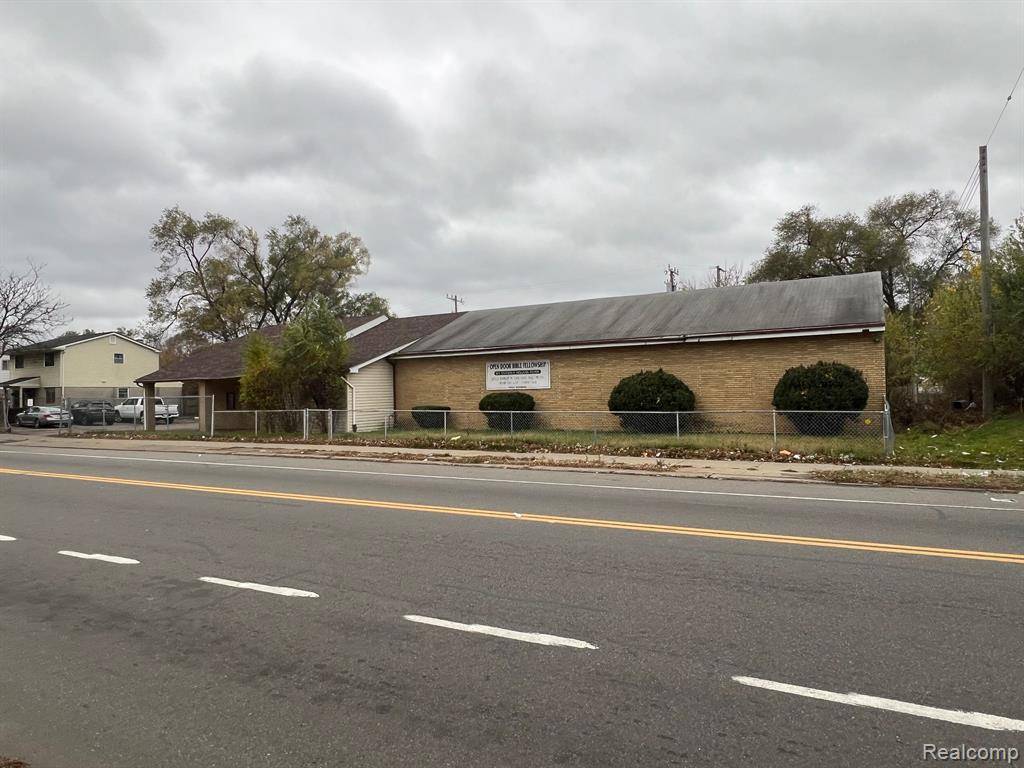 Detroit, MI 48221,20521 WYOMING Street