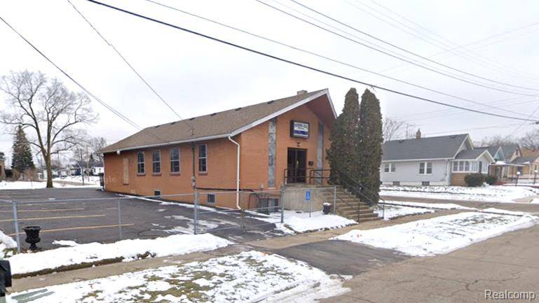 Flint, MI 48505,802 E BALTIMORE Boulevard