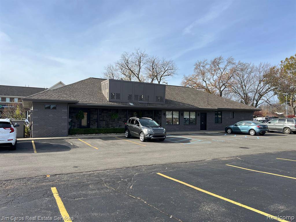 St. Clair Shores, MI 48081,25630 LITTLE MACK Avenue