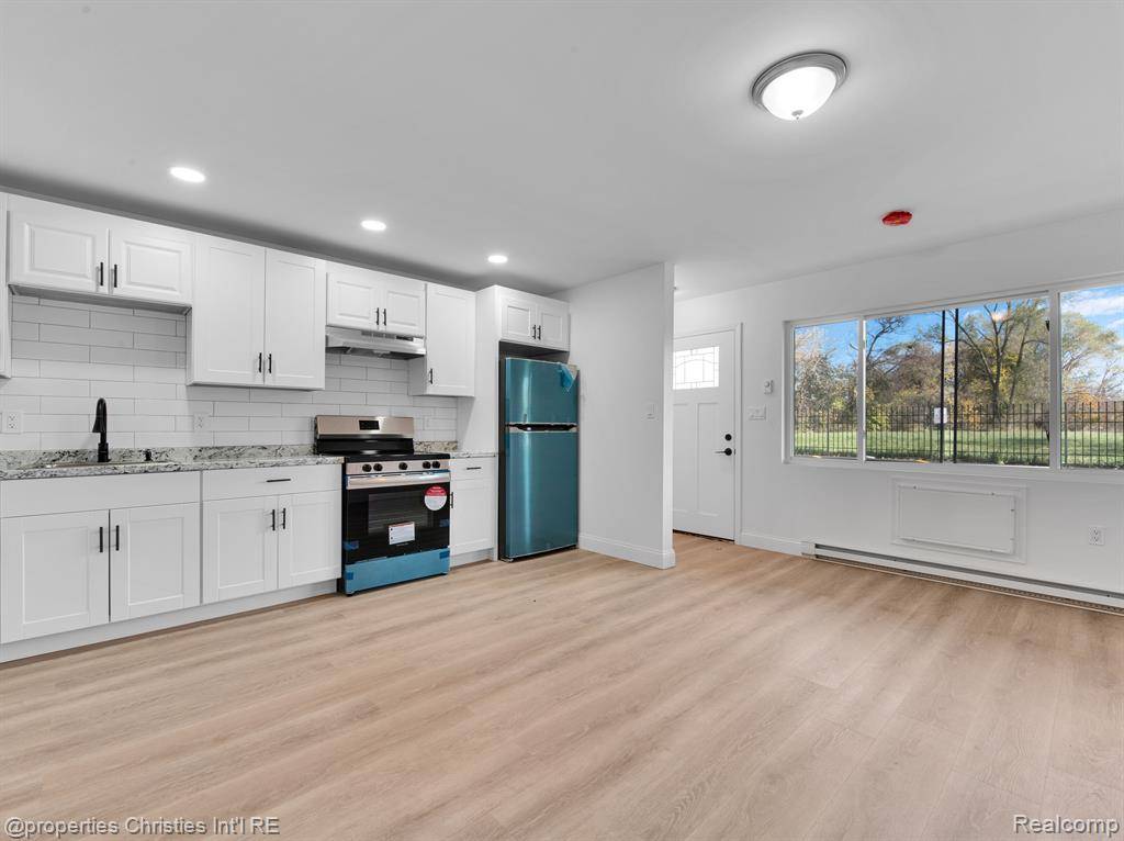 Highland Park, MI 48203,44 HIGHLAND Street 16