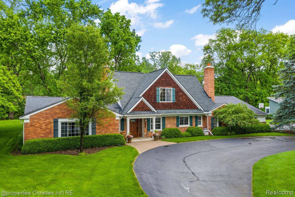 Bloomfield Hills, MI 48301,1760 CEDAR HILL Drive