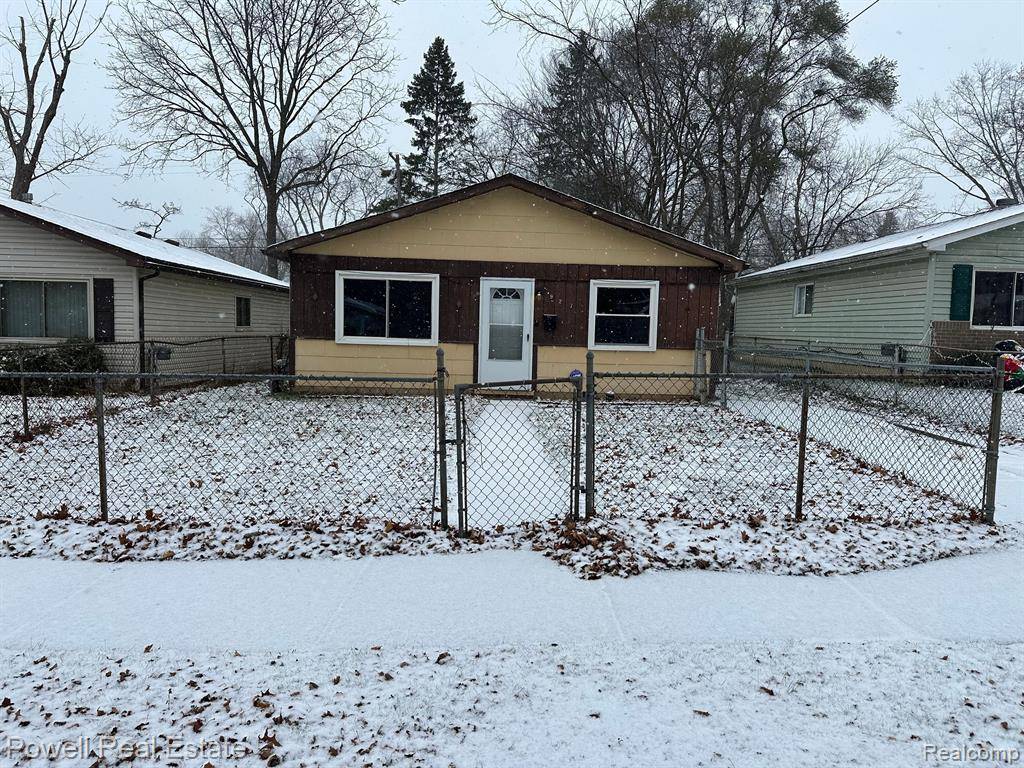 Pontiac, MI 48340,927 FAIRVIEW Avenue