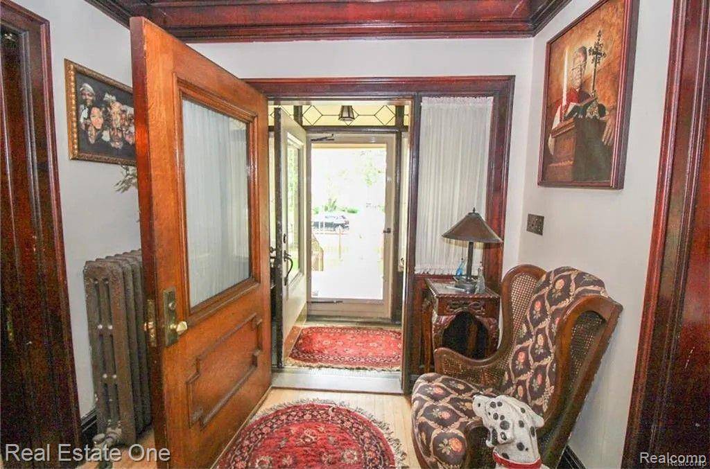 Detroit, MI 48202,90 EDISON Street