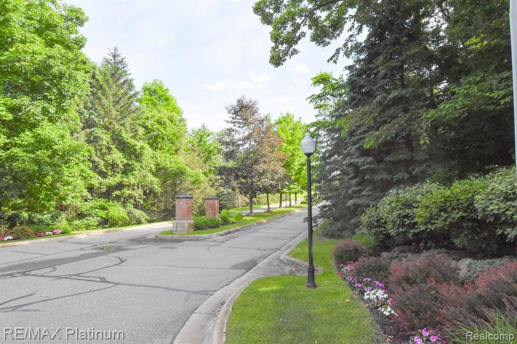 Tyrone Twp, MI 48430,35 SHANNON GLEN Drive