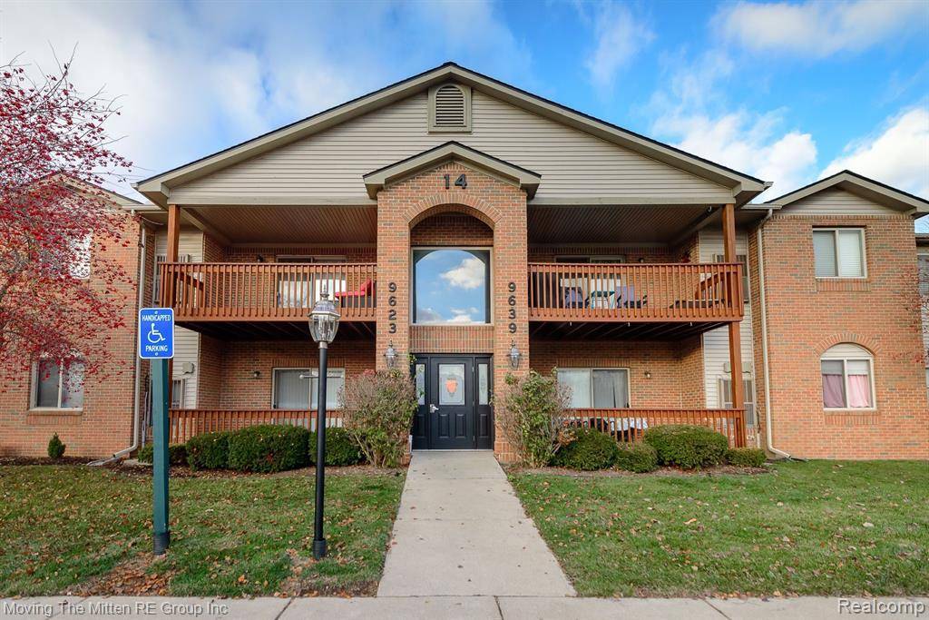 Van Buren Twp, MI 48111,9635 WILDFLOWER Court