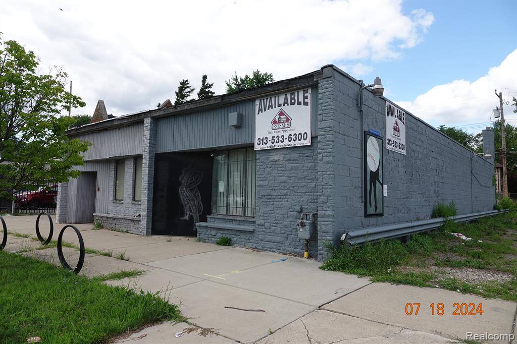 Detroit, MI 48223,18908-10 GRAND RIVER Avenue