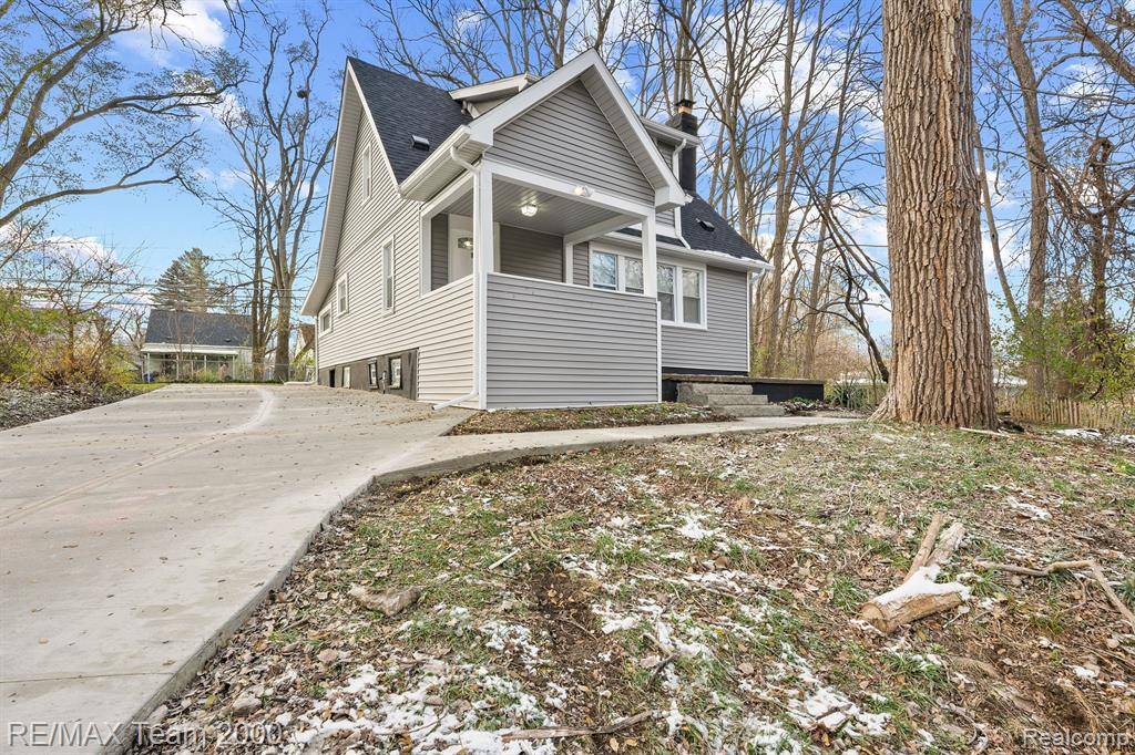 Redford Twp, MI 48239,15543 FENTON