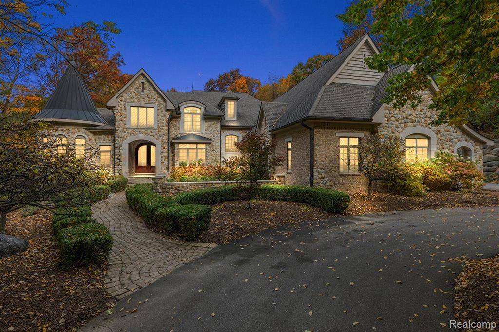 Oakland Twp, MI 48363,2541 PLUM CREEK COURT
