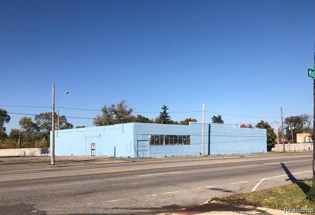 Detroit, MI 48215,14125 MACK Avenue