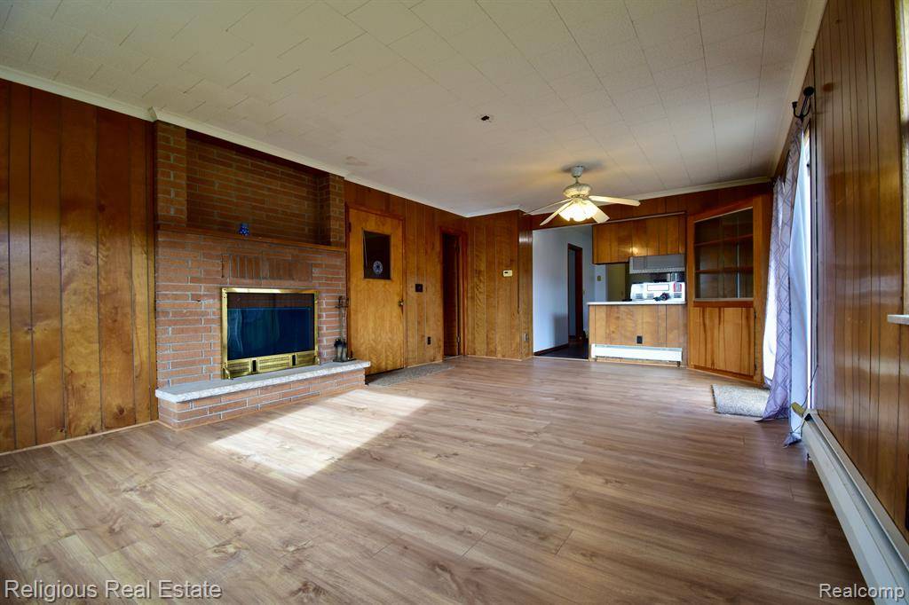 Thomas Twp, MI 48609,365 S MILLER Road
