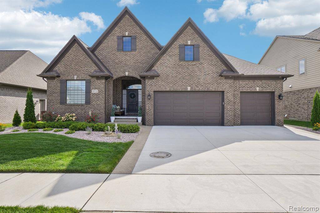 Shelby Twp, MI 48316,54718 LAWSON CREEK Drive