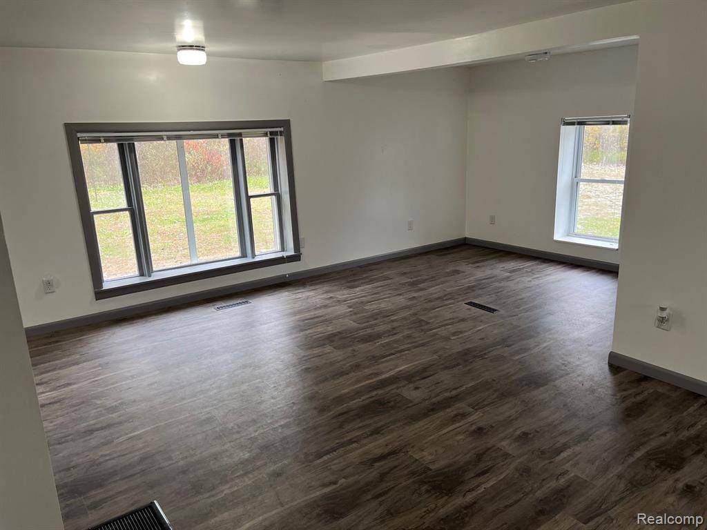 Kimball Twp, MI 48074,6801 RAVENSWOOD Road