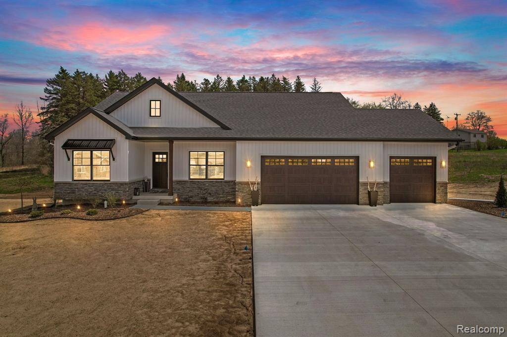 Fenton Twp, MI 48451,12715 IVY Lane