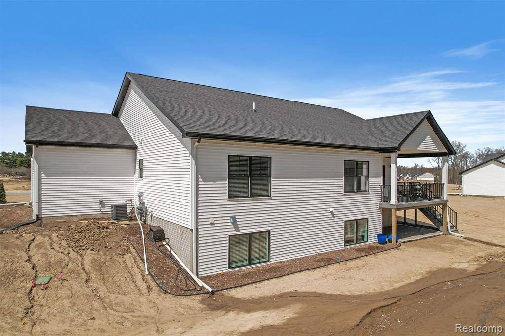 Fenton Twp, MI 48451,12711 IVY Lane