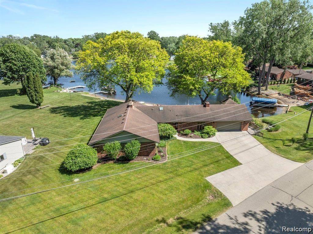 White Lake, MI 48383,7008 BISCAYNE Avenue