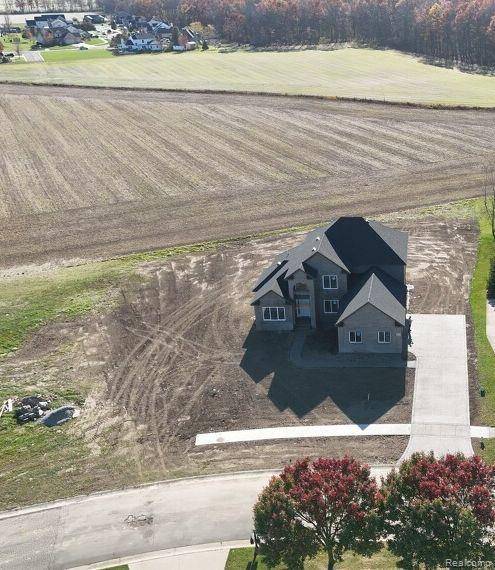 Berlin Twp, MI 48166,8213 HUNTERS RIDGE Drive