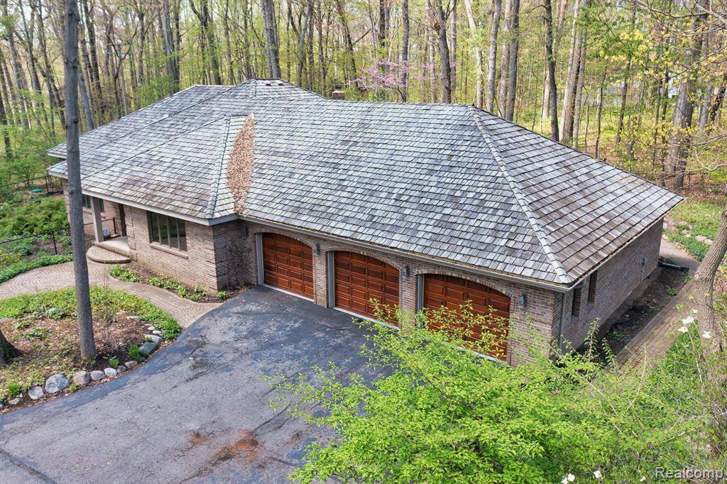 Hartland Twp, MI 48353,4352 FENTON Road