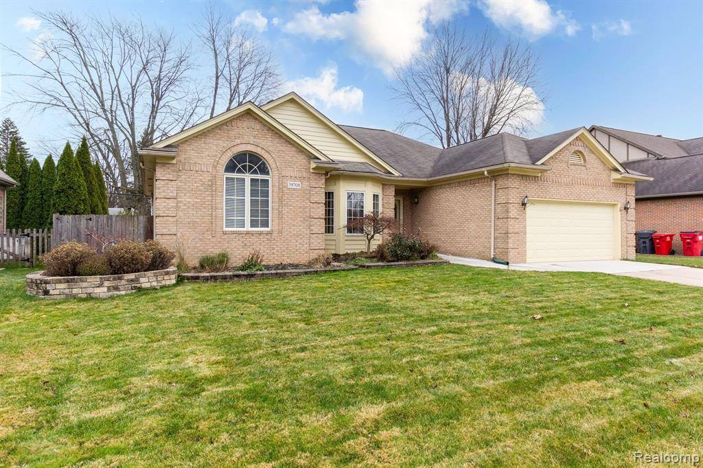 Harrison Twp, MI 48045,39708 SOUTHPOINTE Avenue