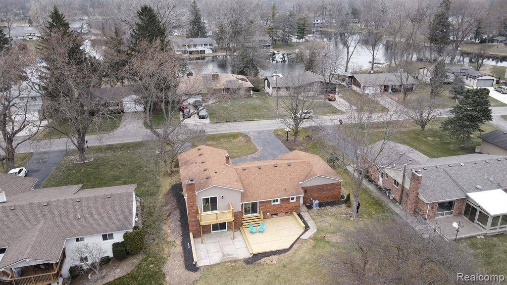 White Lake, MI 48383,6522 ELLINWOOD Drive