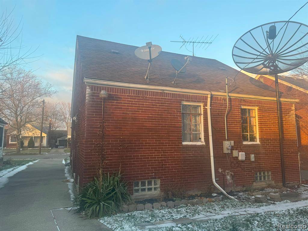 Detroit, MI 48205,14156 COLLINGHAM Drive