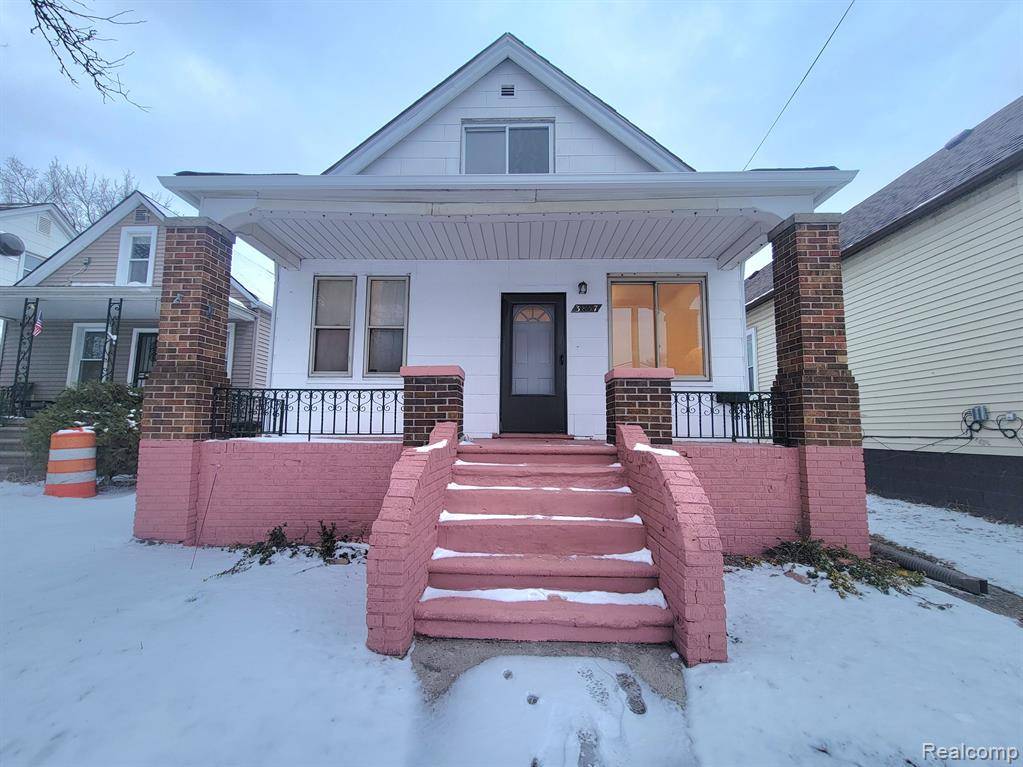 Hamtramck, MI 48212,3857 COMMOR Street