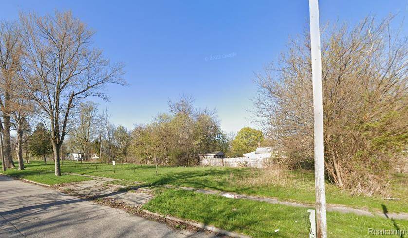 Saginaw, MI 48601,1103,1107,1111,1115 S Park  Avenue