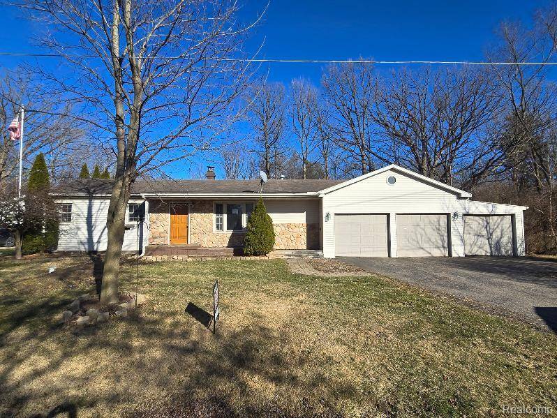 Burton, MI 48519,2163 BRAMBLEWOOD Drive