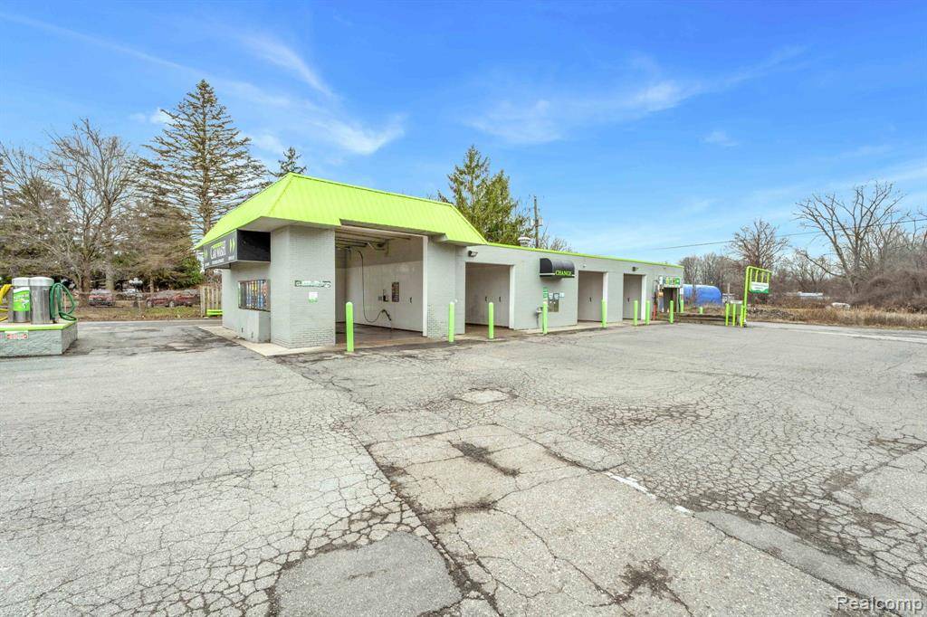 Brownstown Twp, MI 48174,20690 TELEGRAPH Road