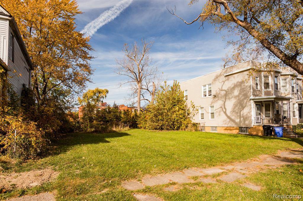 Detroit, MI 48202,217 LEICESTER