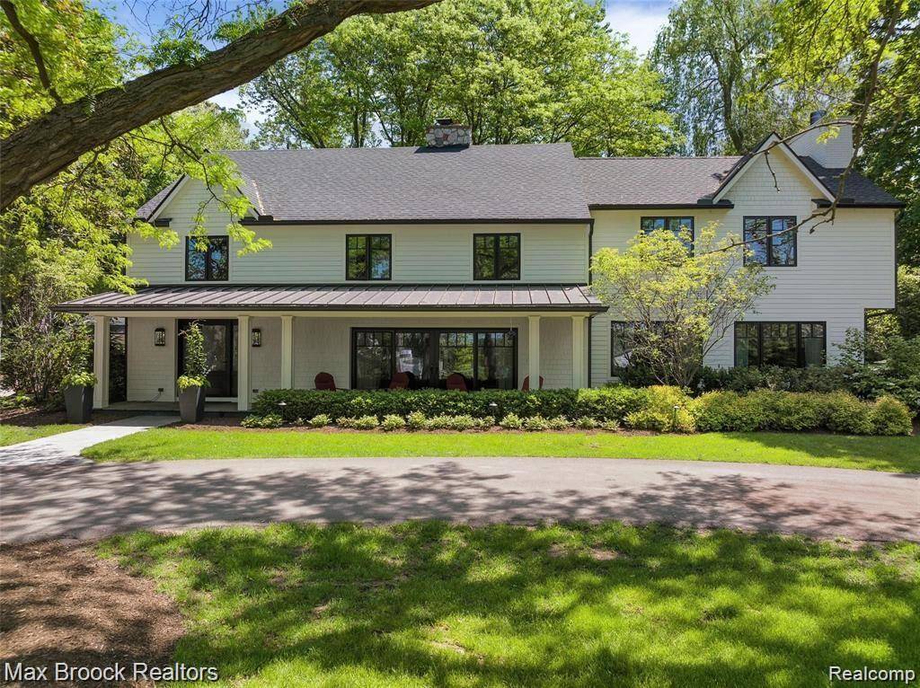 Bloomfield Twp, MI 48301,5905 Wing Lake Road