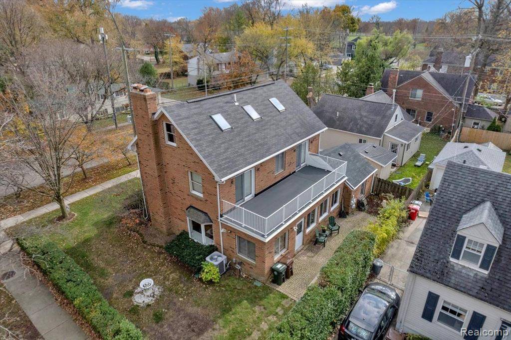 Grosse Pointe Woods, MI 48236,20779 MARTER Road