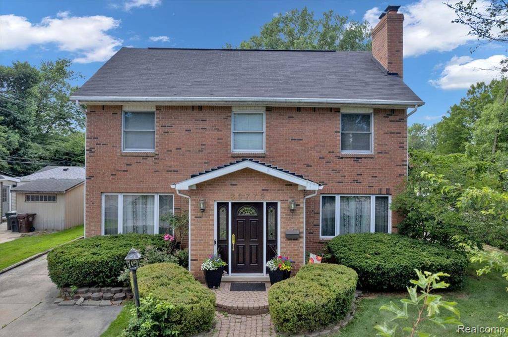 Grosse Pointe Woods, MI 48236,20779 MARTER Road