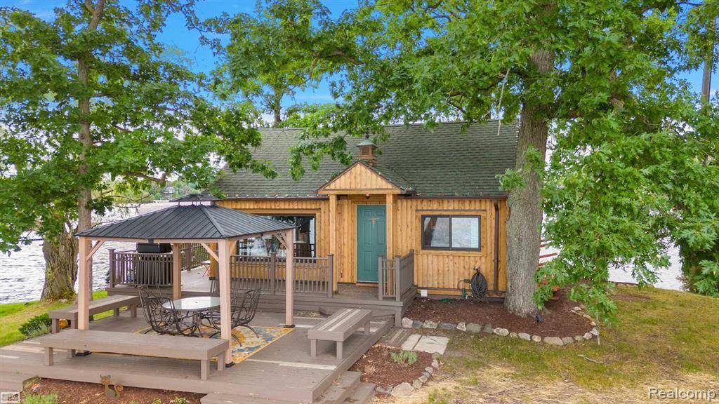 Springfield Twp, MI 48350,10086 KING Road