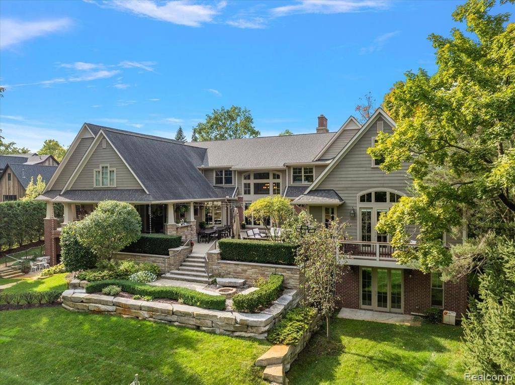 Bloomfield Twp, MI 48304,1330 OXFORD Road